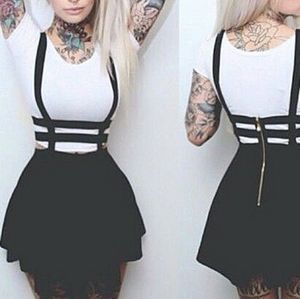 Black suspender skirt